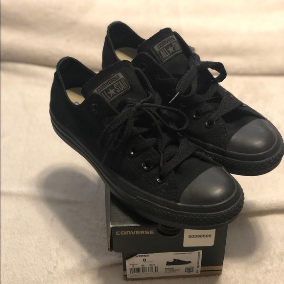 Converse Chuck Taylor All Star Low Top Sneakers - Picture 1 of 3